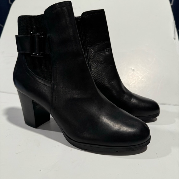Anne Klein Womens Black Leather Block Heel Ankle Boots Shoes Size 10M - Picture 15 of 15